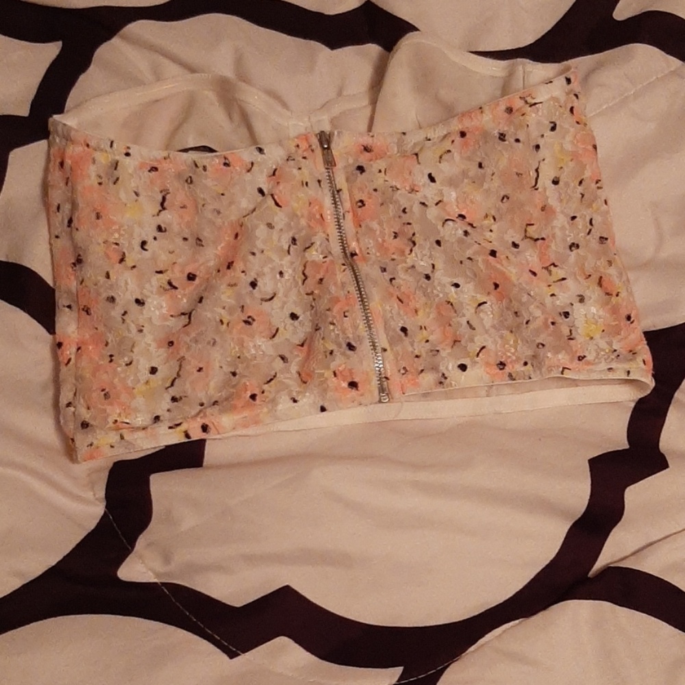 Crop top - Picture 3 of 3